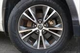 Thumbnail of 2016 Blizzard Pearl Toyota Highlander