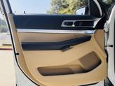 Thumbnail of 2016 White Ford Explorer