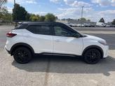Thumbnail of 2023 Aspen White Tricoat/Super Black Nissan Kicks