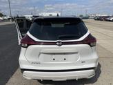 Thumbnail of 2023 Aspen White Tricoat/Super Black Nissan Kicks
