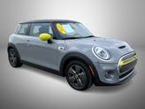 Thumbnail of 2021 Gray Metallic MINI SE Hardtop