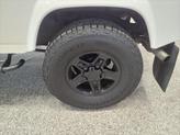 Thumbnail of 1998 White Land Rover Defender