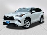Photo of 2022 Wind Chill Pearl Toyota Highlander