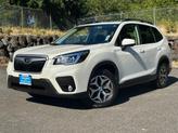 Thumbnail of 2019 Crystal White Pearl Subaru Forester