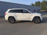 Thumbnail of 2018 Bright White Clearcoat Jeep Grand Cherokee