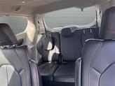 Thumbnail of 2020 Billet Silver Metallic Clearcoat Chrysler Pacifica