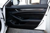 Thumbnail of 2022 Platinum White Pearl Honda Accord Hybrid