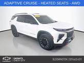 Photo of 2025 Iridescent Pearl Tricoat Chevrolet Traverse