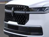 Thumbnail of 2025 Pristine White Metallic Tri-Coat Lincoln Navigator
