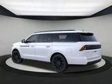 Thumbnail of 2025 Pristine White Metallic Tri-Coat Lincoln Navigator