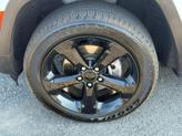 Thumbnail of 2023 Bright White Clearcoat Jeep Grand Cherokee