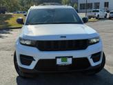 Thumbnail of 2023 Bright White Clearcoat Jeep Grand Cherokee