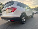 Thumbnail of 2019 White Diamond Pearl Honda Pilot