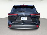 Thumbnail of 2022 Midnight Black Metallic Toyota Highlander