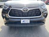 Thumbnail of 2022 Midnight Black Metallic Toyota Highlander