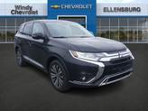 Photo of 2019 Labrador Black Metallic Mitsubishi Outlander