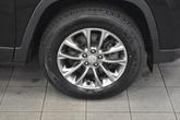 Thumbnail of 2020 Diamond Black Crystal Pearlcoat Jeep Cherokee