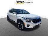 Photo of 2025 Snow White Pearl Kia Seltos