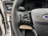 Thumbnail of 2022 Star White Metallic Tri-Coat Ford Escape