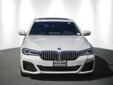 Thumbnail of 2022 White BMW 530e