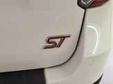 Thumbnail of 2022 Star White Metallic Tri-Coat Ford Explorer