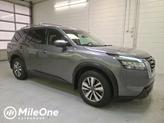 Photo of 2022 Gun Metallic Nissan Pathfinder