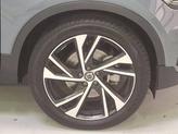 Thumbnail of 2021 Thunder Gray Metallic Volvo XC40