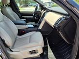 Thumbnail of 2019 Loire Blue Metallic Land Rover Discovery