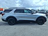 Thumbnail of 2022 Iconic Silver Metallic Ford Explorer