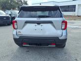 Thumbnail of 2022 Iconic Silver Metallic Ford Explorer