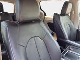 Thumbnail of 2018 Brilliant Black Crystal Pearlcoat Chrysler Pacifica