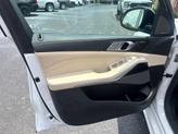 Thumbnail of 2021 White BMW X7