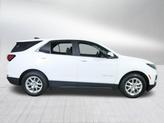 Thumbnail of 2022 Summit White Chevrolet Equinox