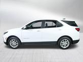 Thumbnail of 2022 Summit White Chevrolet Equinox