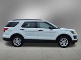 Thumbnail of 2016 Oxford White Ford Explorer