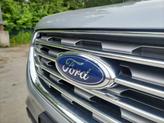 Thumbnail of 2024 Iconic Silver Metallic Ford Edge