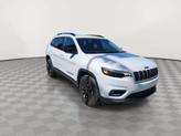 Thumbnail of 2023 Bright White Clearcoat Jeep Cherokee