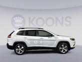 Thumbnail of 2022 Bright White Clearcoat Jeep Cherokee