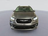 Thumbnail of 2023 Granite Crystal Metallic Clearcoat Chrysler Pacifica