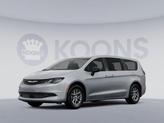 Photo of 2026 Silver Mist Clearcoat Chrysler Voyager