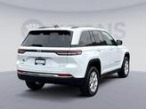 Thumbnail of 2023 Bright White Clearcoat Jeep Grand Cherokee