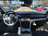 Thumbnail of 2025 Diamond Black Crystal Pearlcoat Jeep Grand Cherokee