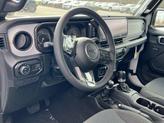 Thumbnail of 2025 Bright White Clearcoat Jeep Gladiator