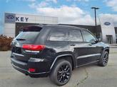 Thumbnail of 2022 Diamond Black Jeep Grand Cherokee