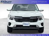 Thumbnail of 2025 Snow White Pearl Kia Seltos