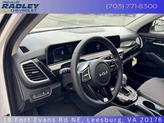 Thumbnail of 2025 Snow White Pearl Kia Seltos