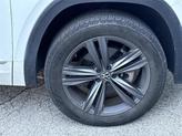 Thumbnail of 2021 Pure White Volkswagen Atlas Cross Sport