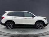 Thumbnail of 2022 Platinum White Pearl Honda Passport
