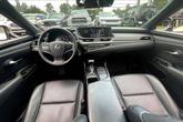 Thumbnail of 2019 Eminent White Pearl Lexus ES 350