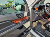 Thumbnail of 2019 Ingot Silver Lincoln Navigator L